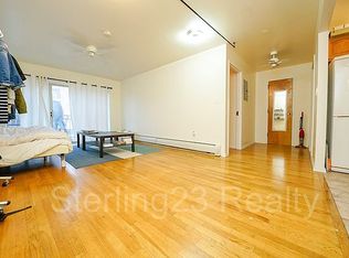 31-32 31st St #2H, Astoria, NY 11106