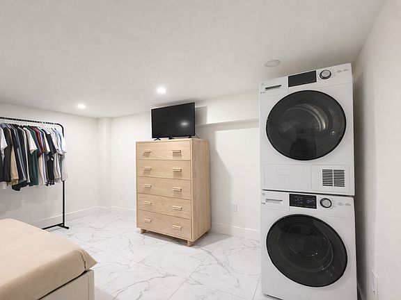 5th image of 235 Jackson St #1A