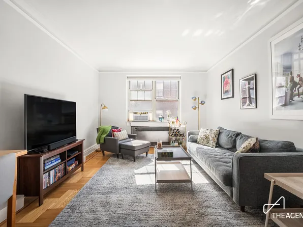 720 Fort Washington Avenue 5D image 2 of 6