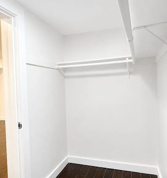 1525 N Hayworth Ave #107 — Photo 22