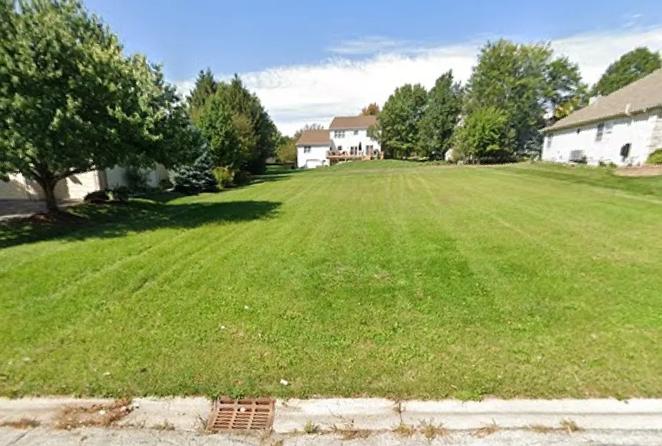933 Lakeridge Ct photo 1