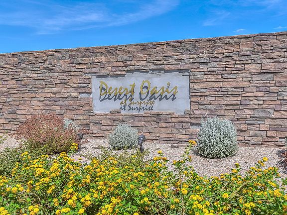 Community entry monument