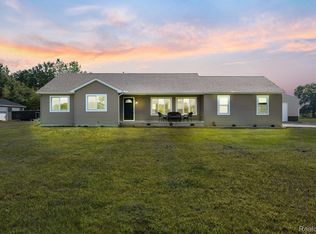 11811 Rawsonville Rd, Belleville, MI 48111