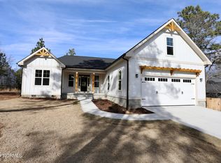 5 Gilmore Rd, Pinehurst, NC 28374