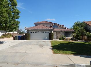 20410 Mesa Oak Dr, Riverside, CA 92508