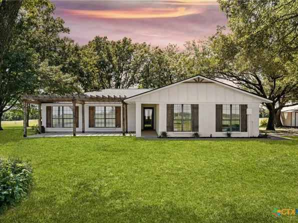 986 Fm 437, Burlington, TX 76519