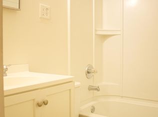 1215 1/2 N 11th St, Manhattan, KS 66502