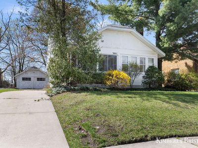 860 Dickinson St SE, Grand Rapids, MI, 49507