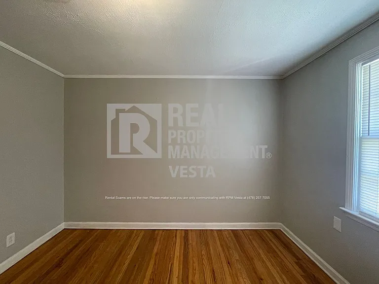 3242 Toole Dr — Photo 5