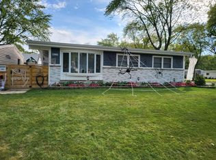2305 Grouse Ln, Rolling Meadows, IL 60008