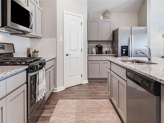 5th image of 8042 Old Town Ct