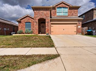 917 Doe Meadow Dr, Burleson, TX 76028
