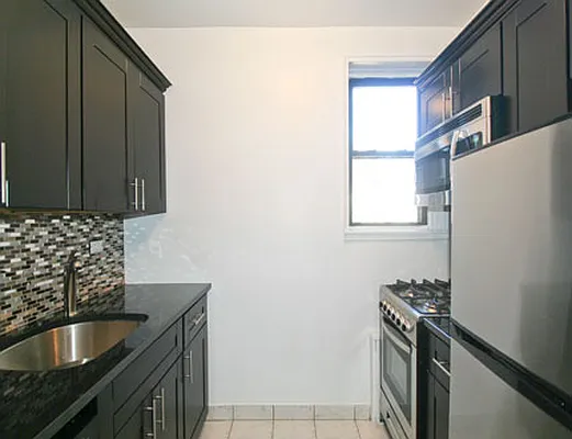 Rented by SW Queens Mezzanine | media 7