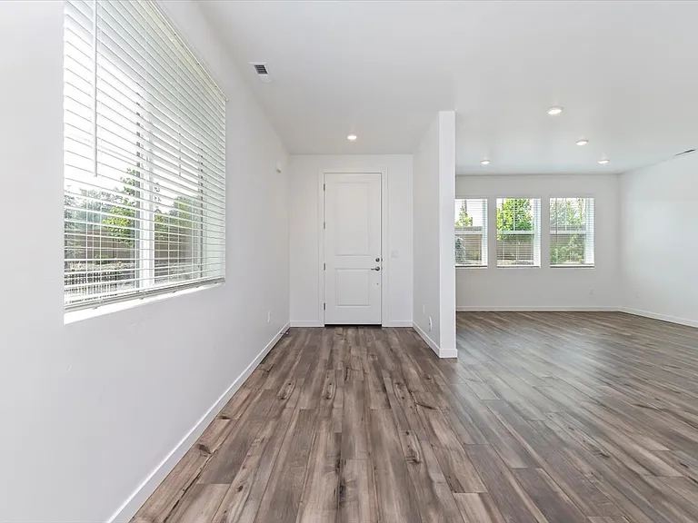 4133 W Steel Grey Ln — Photo 5