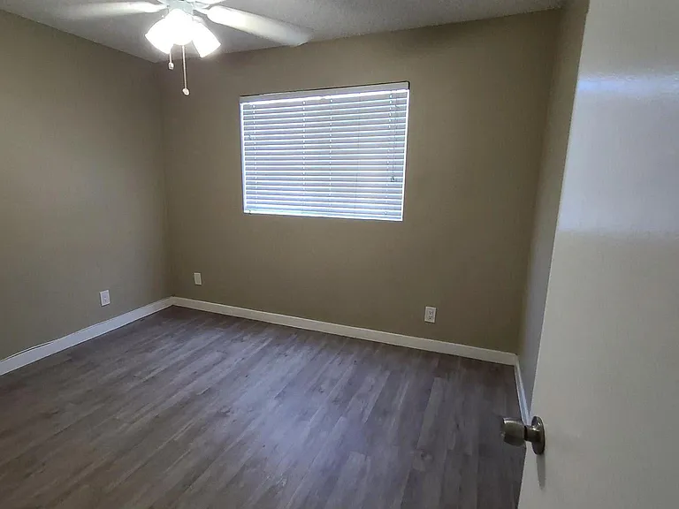 6900 Knowlton Pl. — Photo 14