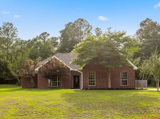 37 Katherine Ave, Sumrall, MS 39482