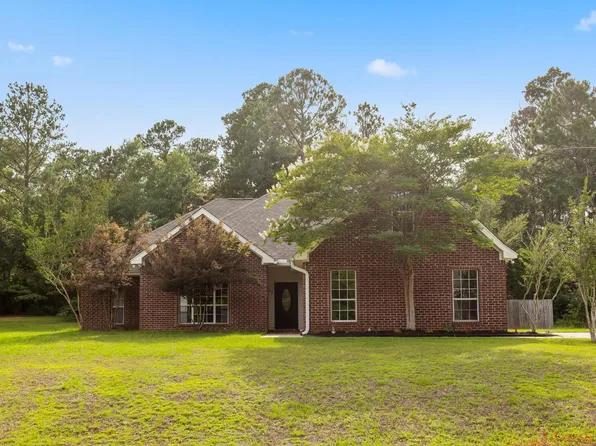 37 Katherine Ave, Sumrall, MS 39482