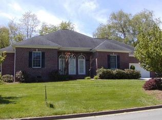 3410 Berkshire Cir, Johnson City, TN 37604