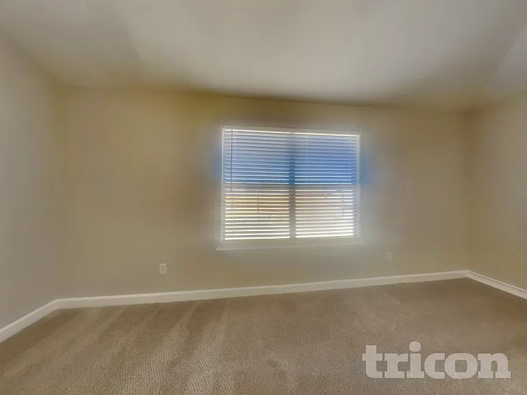 29418 Fox River Dr — Photo 9