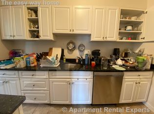 3 Linnaean St #21D, Cambridge, MA 02138