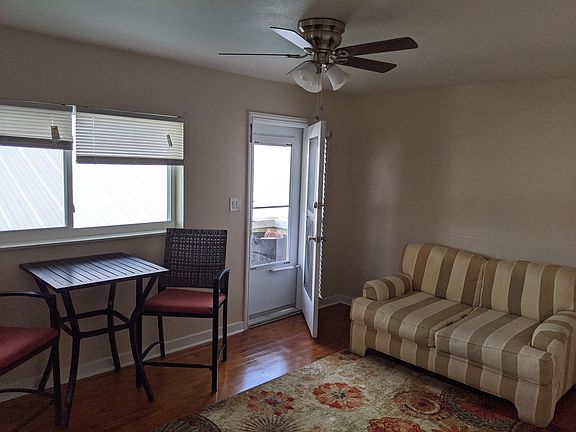 5th image of 800 182nd Ave E #Nw