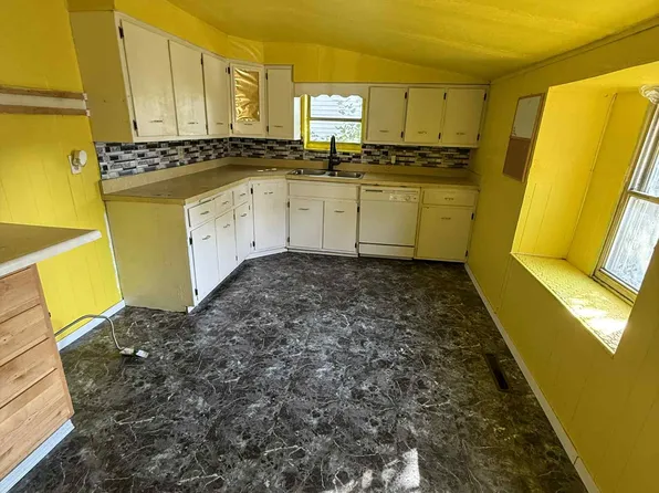 1137 Elmhurst Ave, Decatur, IL 62526