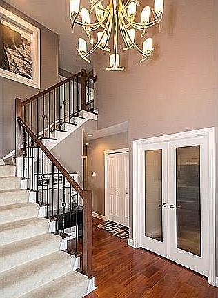 3rd image of 1818 Stoneridge Dr