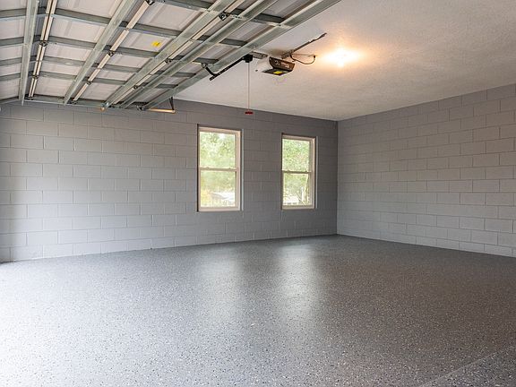 4th image of 2034 W Crowley Cir