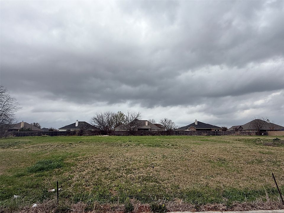 1st image of 10108 T Bury Ln