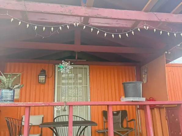 161 Borjon Dr, Eagle Pass, TX 78852