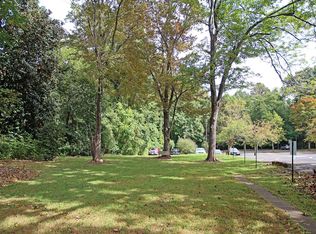 2412 Jefferson Park Ave #B, Charlottesville, VA 22903