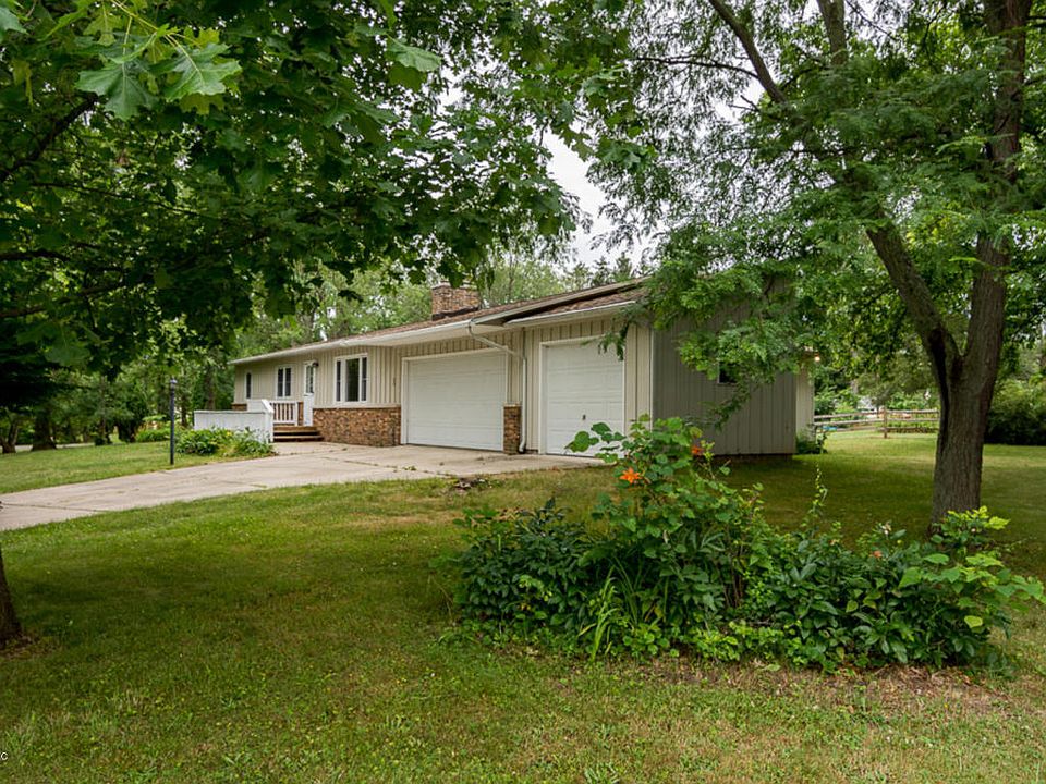 1st image of 406 Christiana Dr