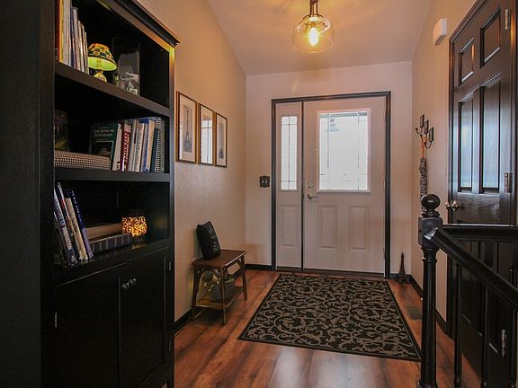 2nd image of 350 Pinnacle Dr