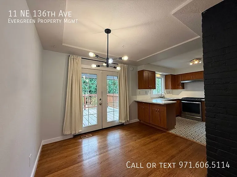11 NE 136th Ave — Photo 6
