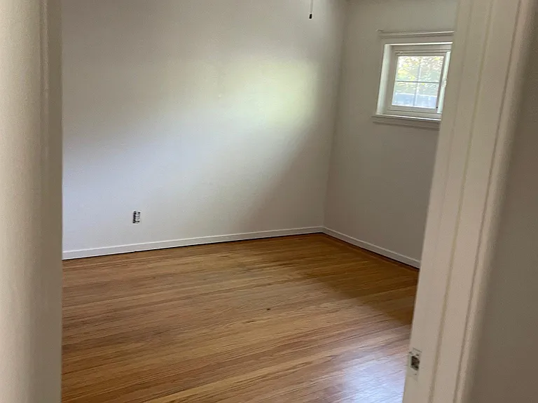 950 Happy Valley Ct — Photo 5