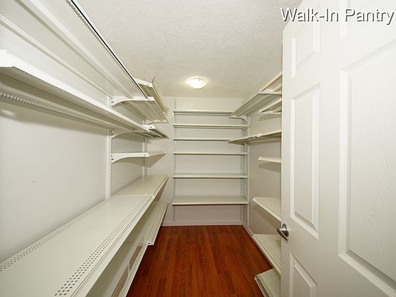 5th image of 1362 Linden Creek Dr