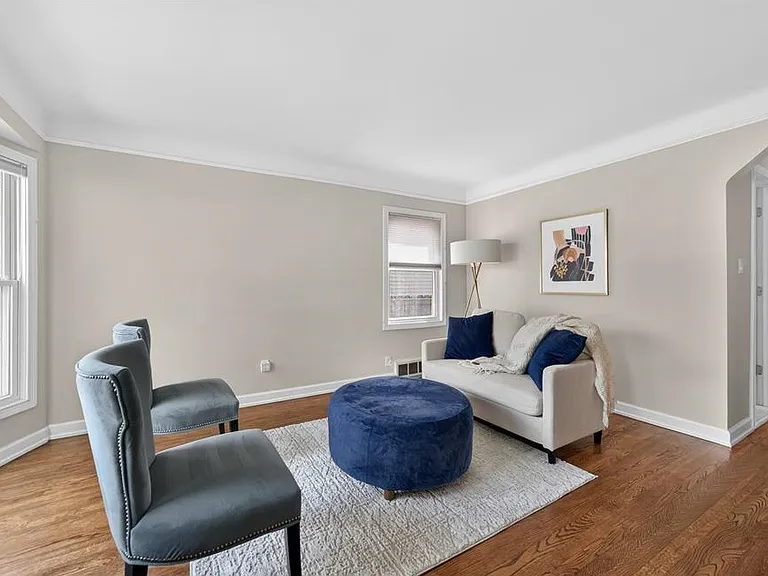 3311 Ellwood Ave — Photo 6