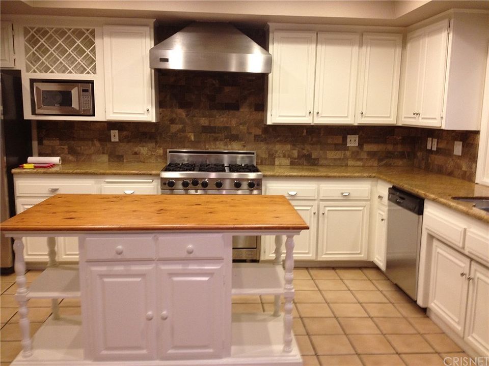 1st image of 448 Bethany St
