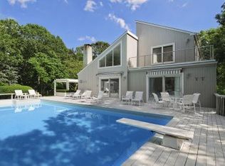 281 Sprig Tree Path, Bridgehampton, NY 11932