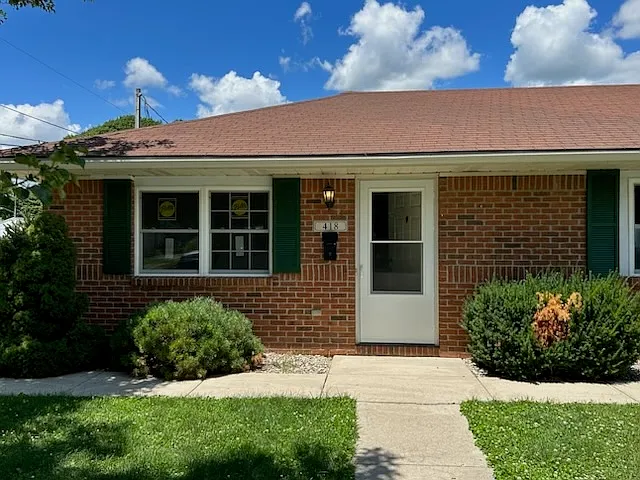 418 Valley St — Photo 2