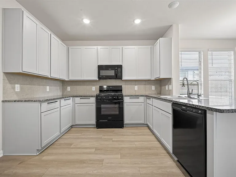 25331 Yellowbells Pl — Photo 15