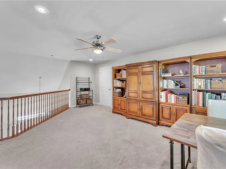 5703 W Casey Dr — Photo 20