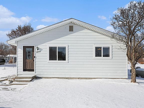 3rd image of 4223 Quanicassee Rd