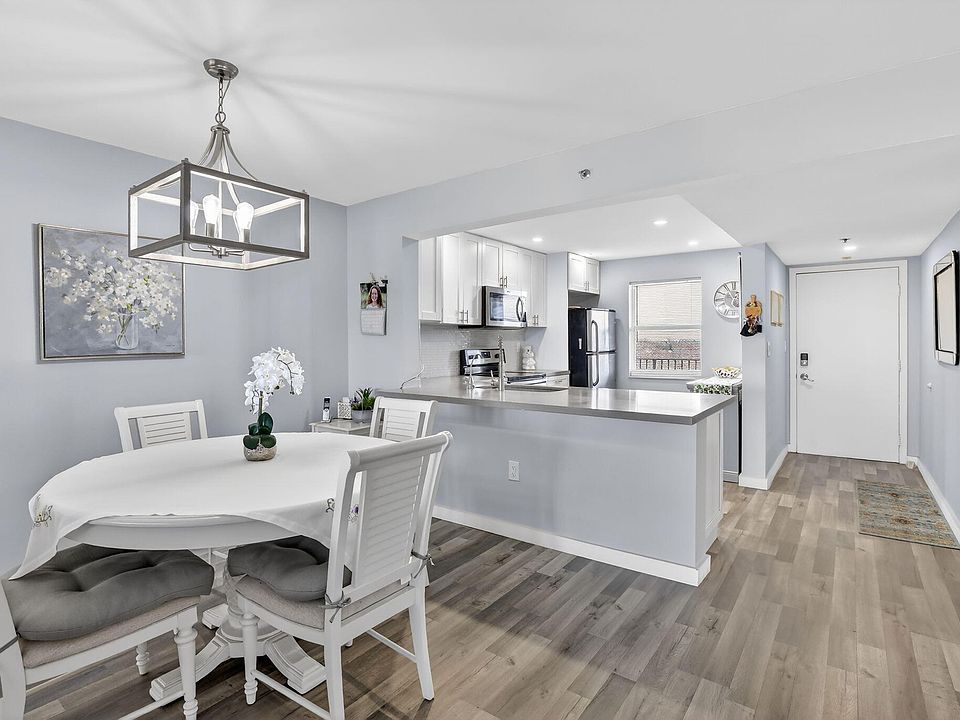 1st image of 3910 Inverrary Boulevard #802-b