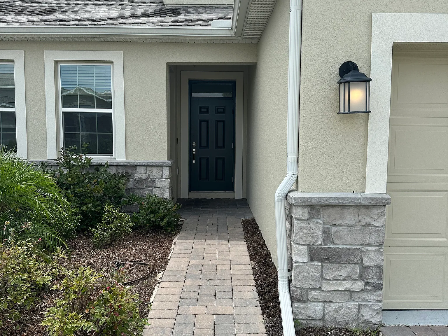 5016 Center Ct — Photo 2