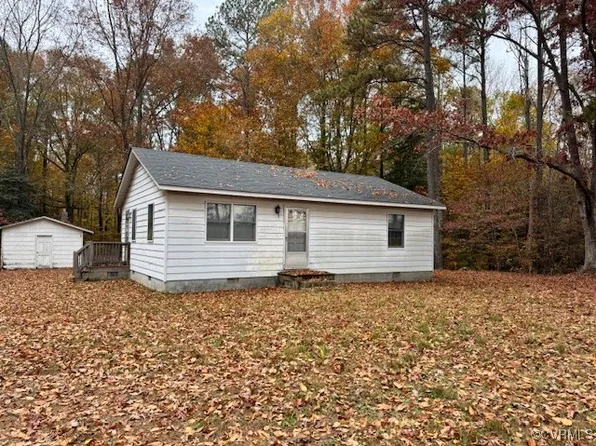2261 Coldwater Rd, Mascot, VA 23108