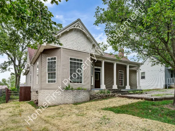 319 N Winter St, Midway, KY 40347
