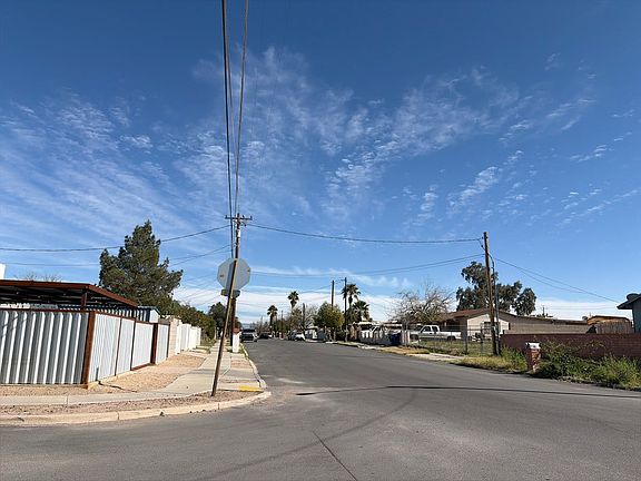 4th image of 745 W 41st St