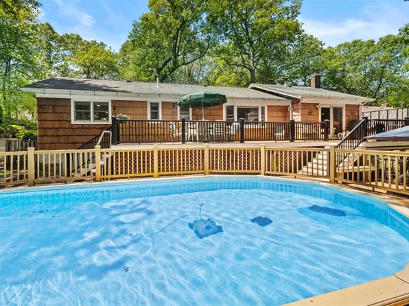 23 Cedar Avenue, Setauket, NY 11733