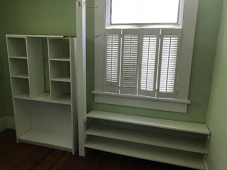 Very large closet for front bedroom